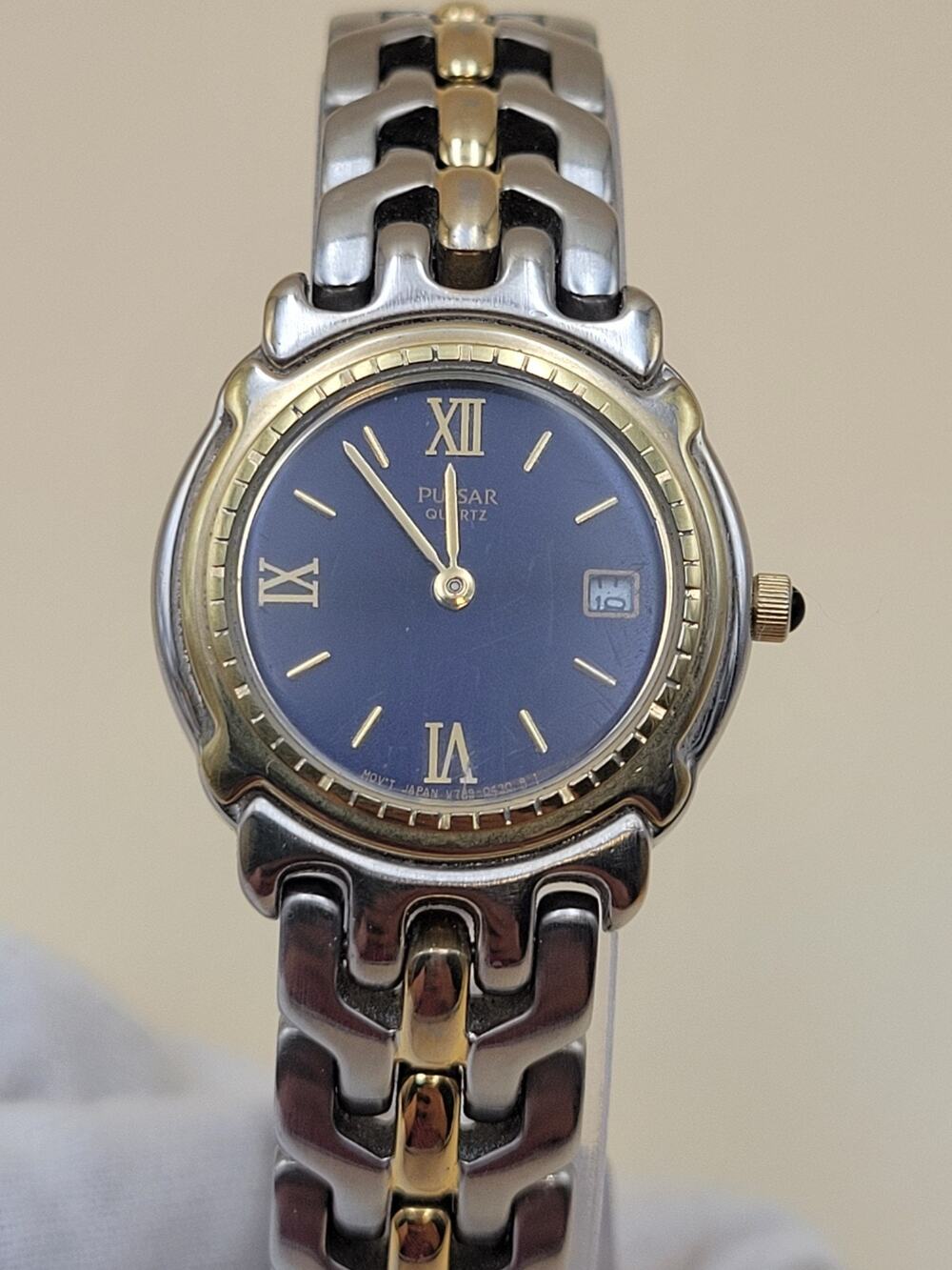Vintage Pulsar Ladies Two-Tone Dress Watch - Blue Dial - V789-0240 NEW BATTERY
